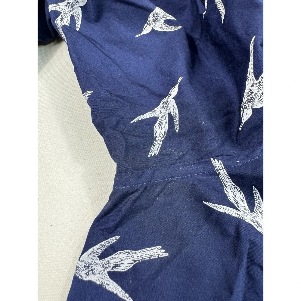 Banana Republic Luxe Poplin Untucked Standard Fit Mens Medium Navy Bird Print